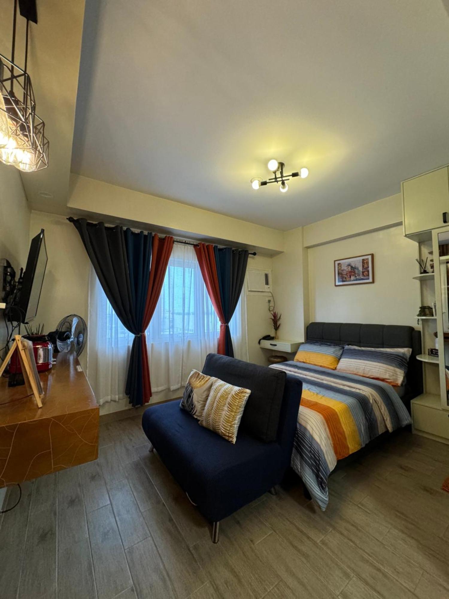 Condo Home With Fast Wifi In Bacolod City Exteriör bild