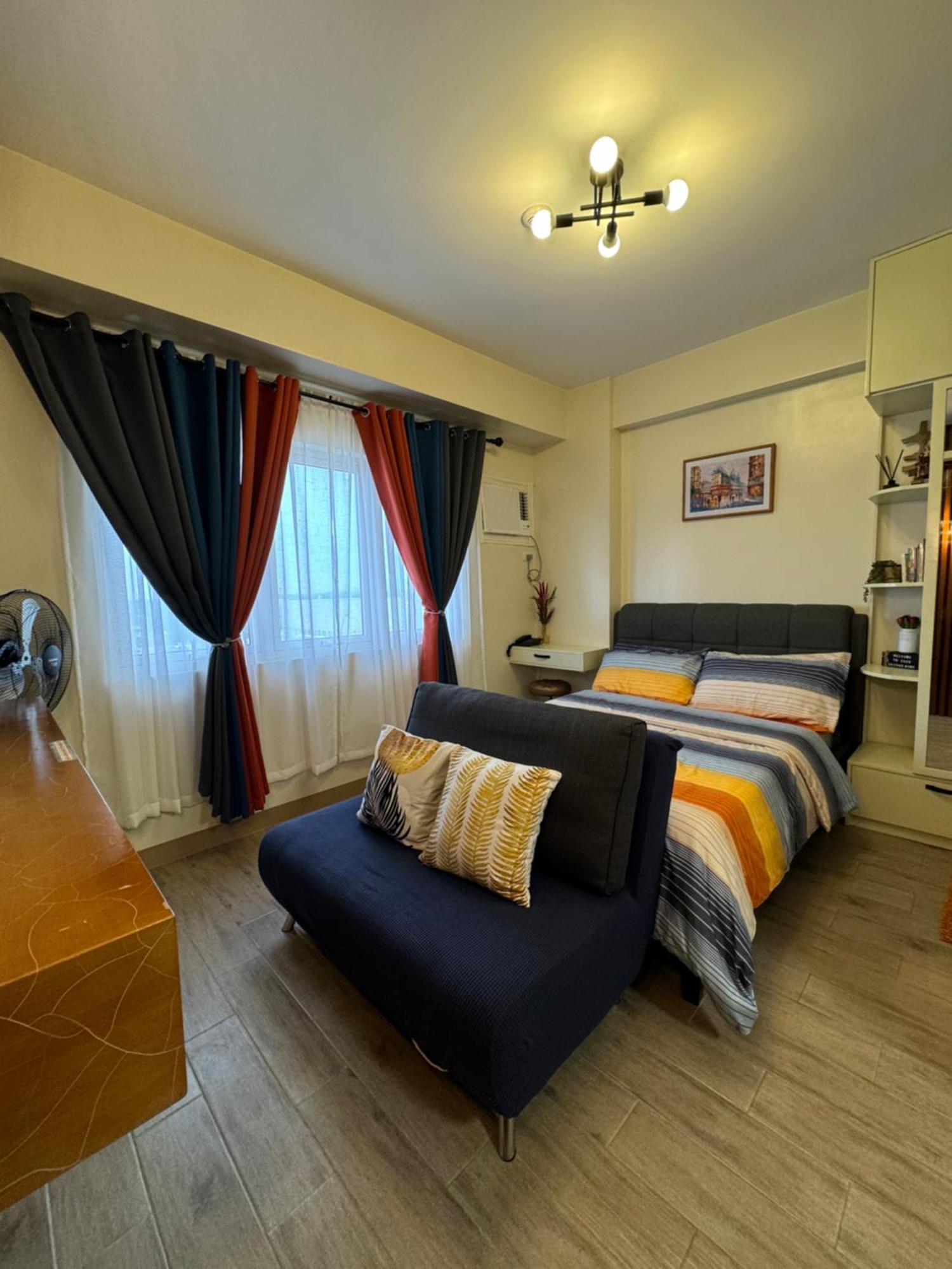 Condo Home With Fast Wifi In Bacolod City Exteriör bild