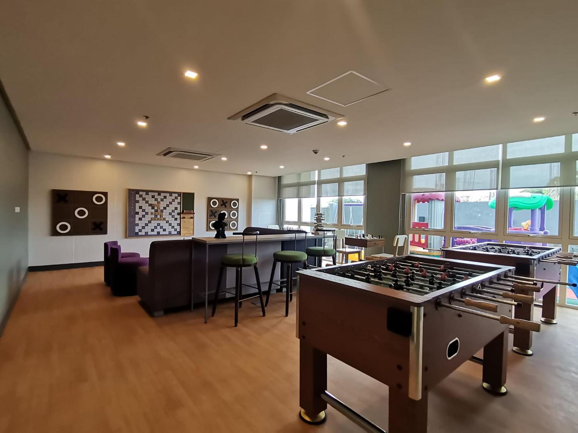 Condo Home With Fast Wifi In Bacolod City Exteriör bild